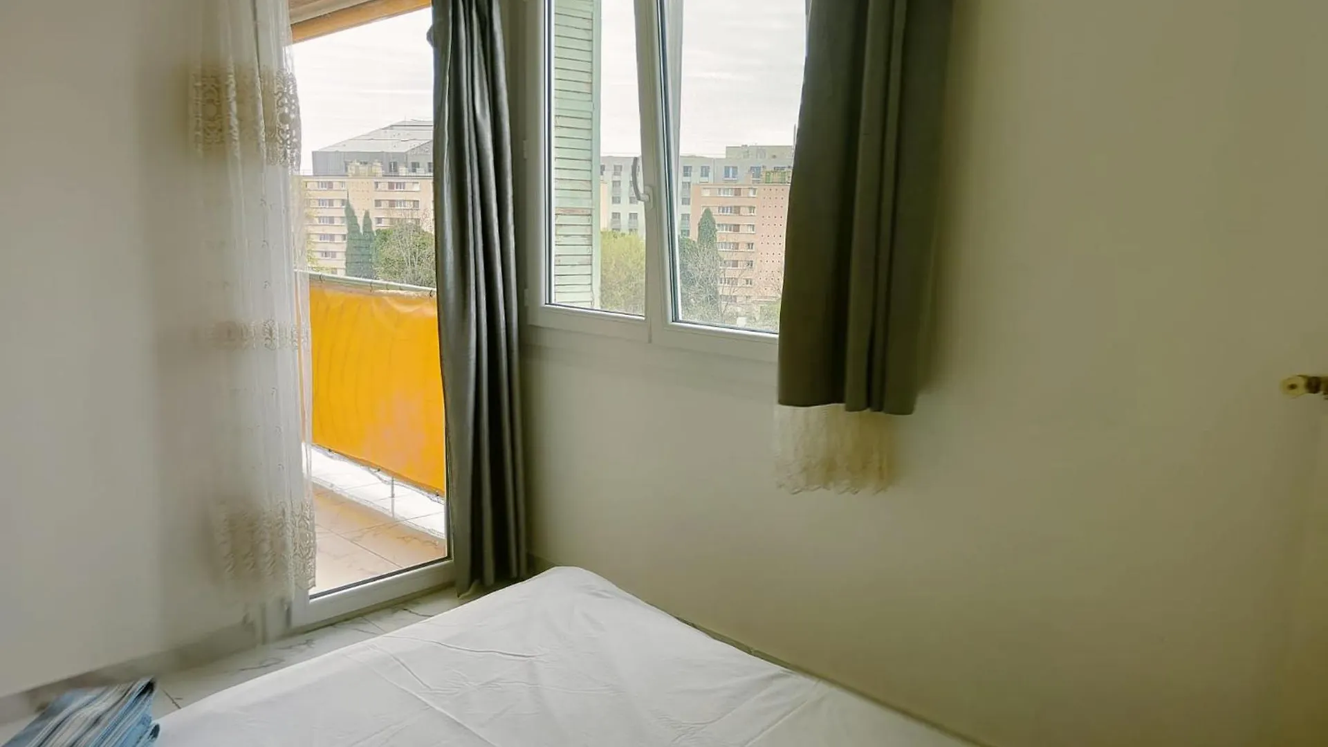 Spacieux 3 Chambres Et Balcon Nice 0*,