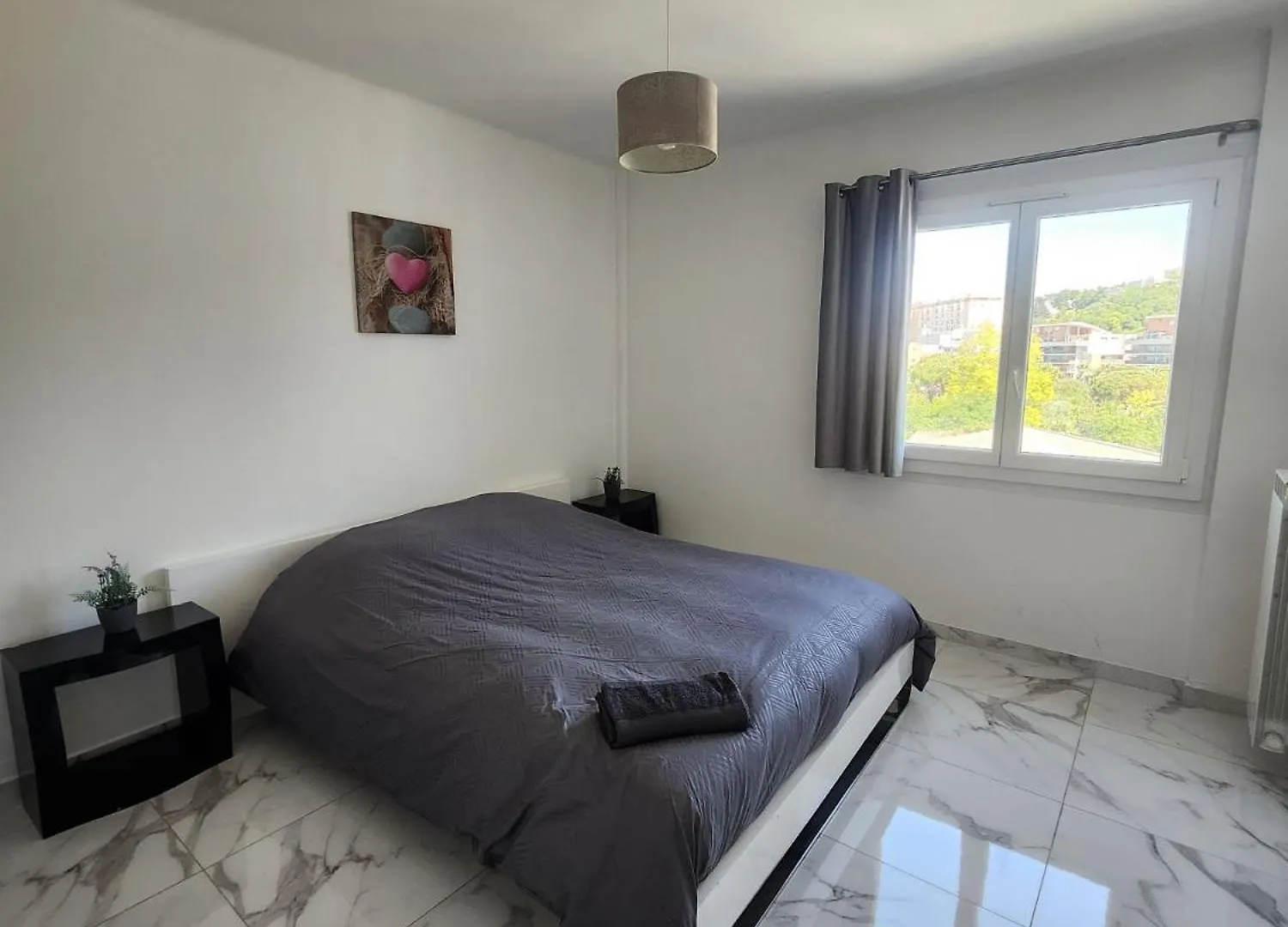 Spacieux 3 Chambres Et Balcon 니스 아파트